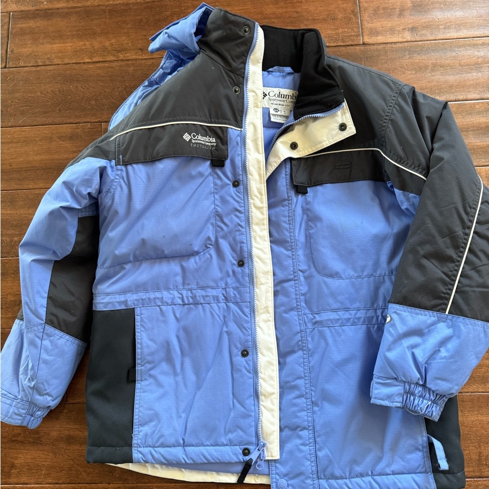 Columbia kids snow puffer jacket for snow/play with detachable hood size 14/16